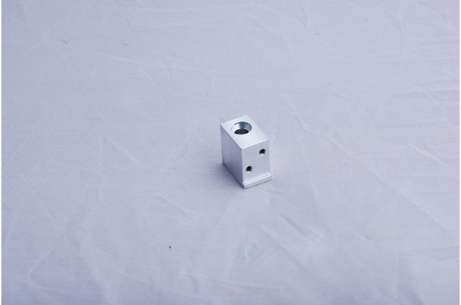 加工中心件5